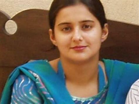 indian  paki wallpapers latest pakistani college girls images