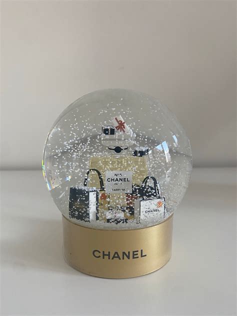 Chanel Snow Globe Perfume Shopping Bag Medium– TC