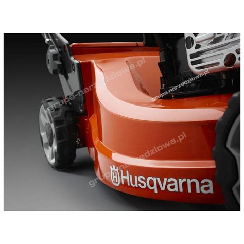 Husqvarna LC 247S kompozytowa kosiarka spalinowa z napędem i koszem HS