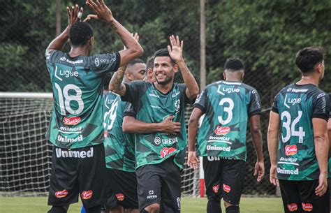 Maringá gasta por ano menos que o Flamengo em uma semana