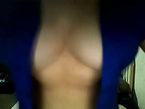 enseñando tetas XVIDEOS