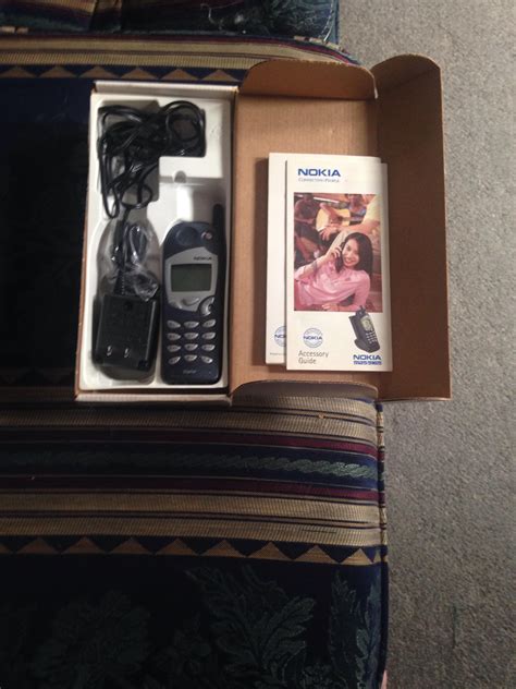 Today I found a brand new Nokia 5165! : r/pics