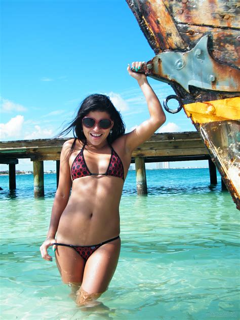 Bikini Model Mimi Ai Enhanced Dscf Topaz Denoise Faceai Porn Pic