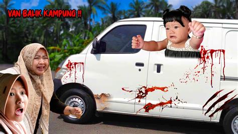 Mamah Menemukan Bayi Lucu Di Dalam Mobil Van Balik Kampung Berhantu