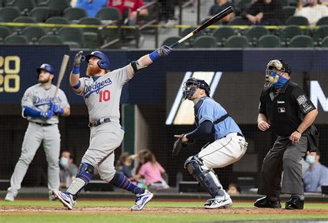 Justin Turner, Dodgers insulted 230,000 dead Americans - Los Angeles Times