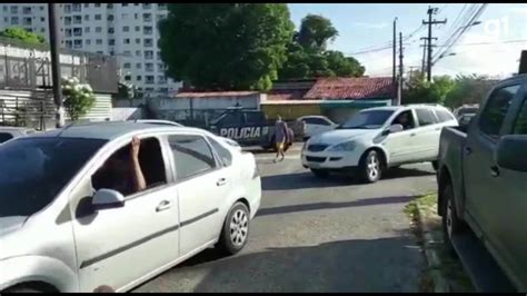 Vídeo Três Homens São Presos Suspeitos De Integrar Grupo Criminoso Que