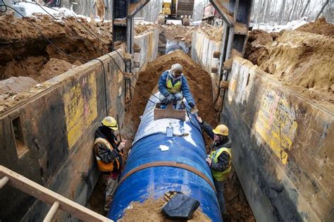 Flint Water Crisis Shines Light On Lead Pipes Across Us Wsj