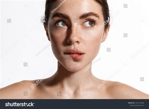 Nude freckles 图片库存照片和矢量图 Shutterstock