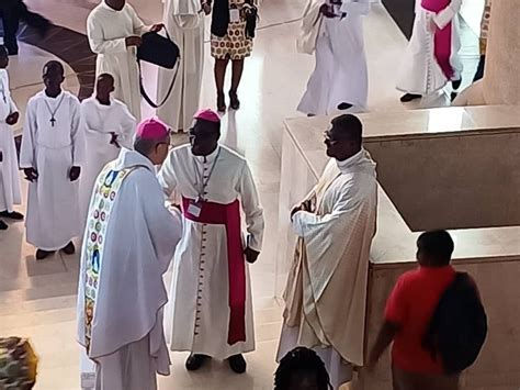 Messe d ordination épiscopale de Mgr Joseph Kacou Aka nouvel évêque de