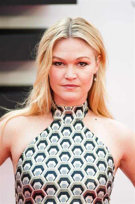 Julia Stiles