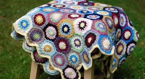 Crochet hexagon blanket – Stay & Roam