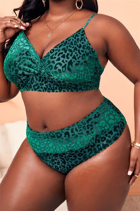 Fashion Green Fashion Sexy Leopard Patchwork Backless V Neck Plus Size Swimwear With Paddings