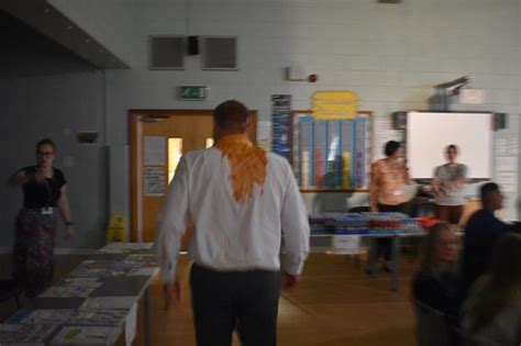 Year Leavers Show Lincoln Gardens Primary School