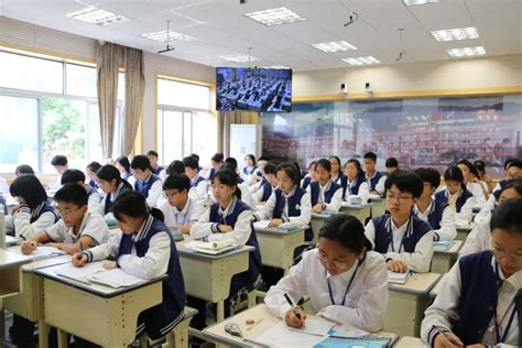 课堂共享 教学共研——陈屿中学开展八年级数学“互联网同步教研”推进专题研讨活动