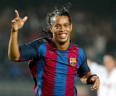 Los 15 Datos Más Curiosos Sobre Ronaldinho En Su Cumpleaños Número 38 Deportes Fútbol Tudn