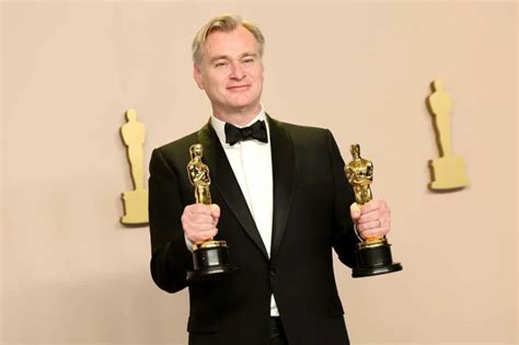 Oscar Oppenheimer Di Christopher Nolan Domina La Scena