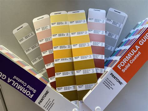 PANTONE 2023 Neue Farben Neue Rezepturen Proof De