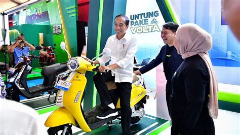 Presiden Jokowi Apresiasi Pameran Periklindo Electric Vehicle Show