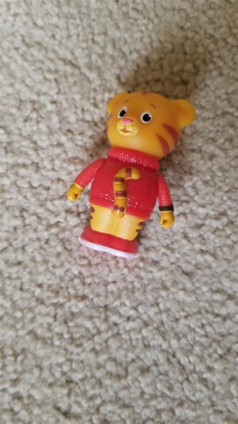 Oh cool, these Daniel Tiger figures can turn their heads! Oh... oh no. : r/DanielTigerConspiracy