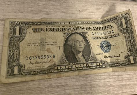 Learning who is on the $100 bill reveals a strange design fact 11