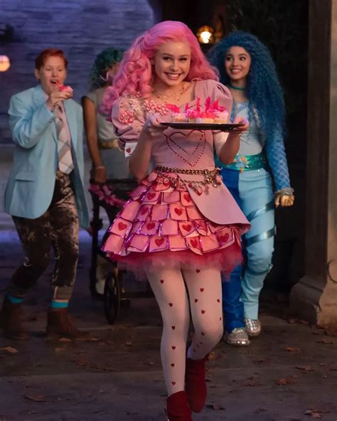 Bridget Descendentes - Bridget🌹 | Bridget descendants costume, Bridget descendants outfit ...