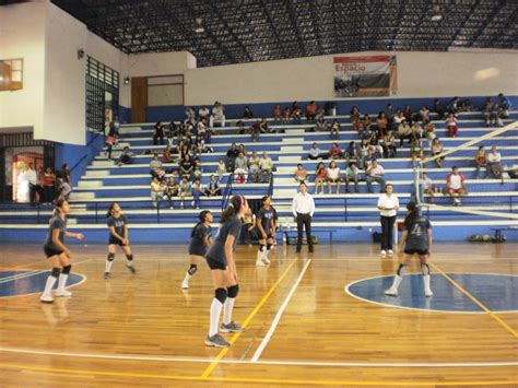 SEGUNDA JORNADA DE ESCÁNDALO EN EL TORNEO DE VOLEIBOL ESTUDIANTIL