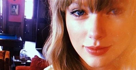 Taylor Swift Revela Detalhes Do Novo álbum E Divulga Fotos