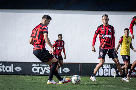 Atlético Go é Um Dos Melhores Visitantes Entre Times Da Série A De 2024