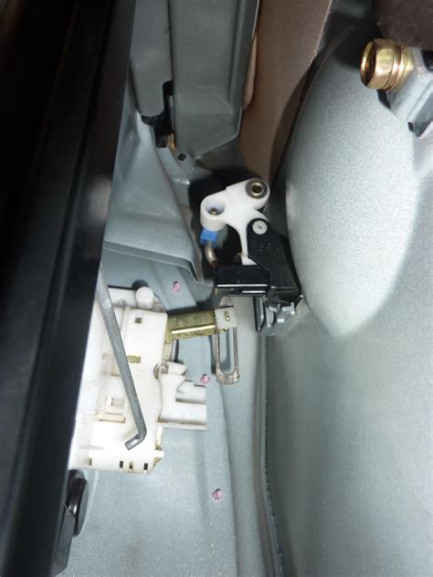 Replacing Door Actuator Honda Pilot