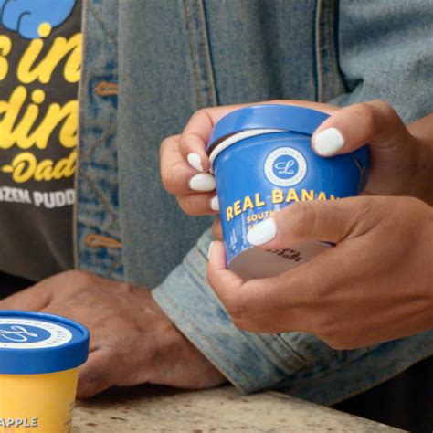 Chicago #GirlDad duo Lorenzo and Genesis are making frozen pudding that