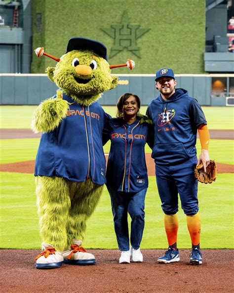 Astros Mascot 2022