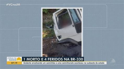 Batida Entre Picape E Caminhonete Deixa Um Morto E Quatro Feridos No