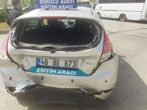 Sürücü adayının kullandığı otomobile arkadan çarptı