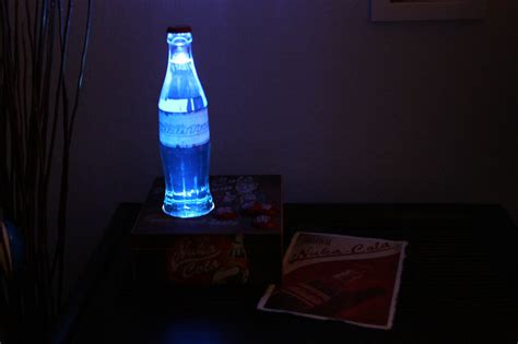 Nuka-Cola Quantum Lamp - Run, Humans