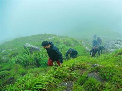 Top 10 Best Trekking Places In Kerala Iris Holidays