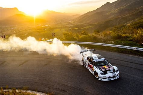 Mad Mike Whiddett Hoons Mazda Rx 8 In Crazy Drift Video