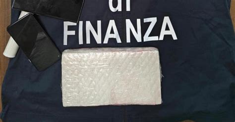 Arrestato Con Un Chilo Di Cocaina