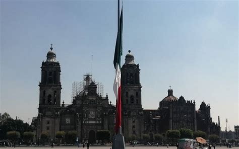 Izan Bandera Nacional a media asta como señal de luto por víctimas de