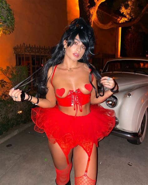 Sommer Ray Topless For Halloween 2021 7 Photos The Fappening