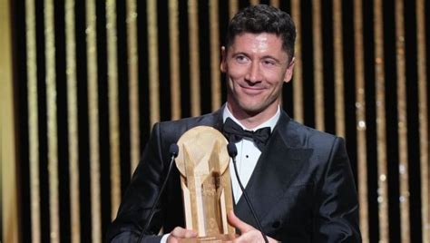 Robert Lewandowski wins Gerd Mueller Trophy for top scorer-Sports News ...