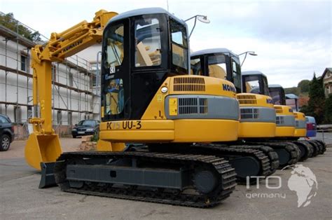 Komatsu PC75UU 3