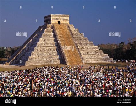 Sonne Schlange Kukulkán Pyramide Chichén Itzá Tempel der