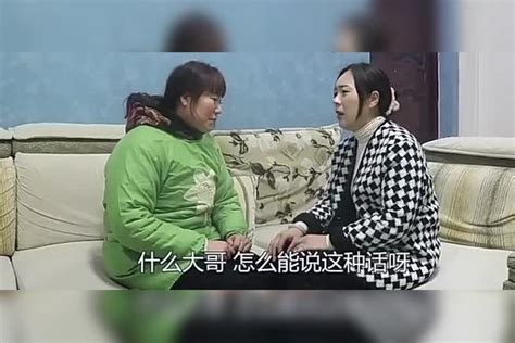 母亲带200万拆迁款投靠儿子，大儿子将她拒之门外，小儿媳做法感人儿子儿媳做法