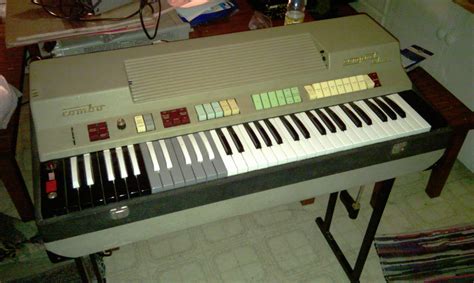 Farfisa COMPACT OU COMPACT DUO image (#384456) - Audiofanzine