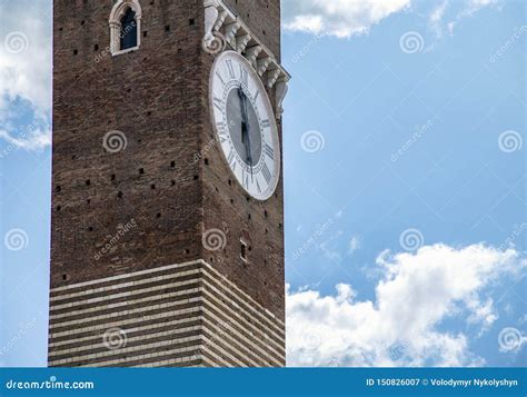 Lamberti Tower, Verona stock image. Image of cityscape - 150826007