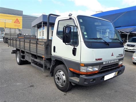 Mitsubishi Canter FE 659 7500 KGS Stand Auto Gois Comercio De