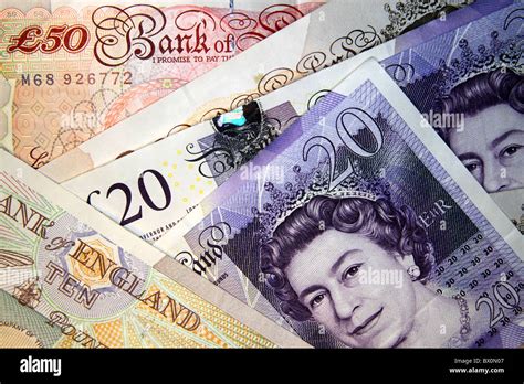 Fifty Pound Notes Pile Hi Res Stock Photography And Images Alamy