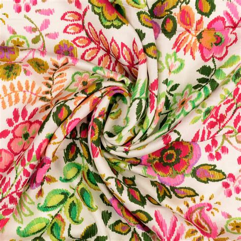 Tissu Satin Viscose Digital Fleurs Arabesques Vert Et Rose Mercerine