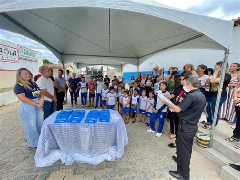 Prefeito Nabor Wanderley Entrega Culos A Alunos Da Rede Municipal Pelo