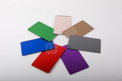 Акриловое стекло зеркальное Zenocryl Mirror, 01119 красный, 1220 х 2440 мм